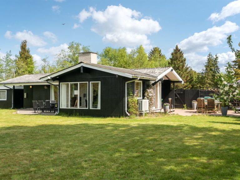 "Morle" - 600m from the sea | Boeken bij Flickmyhouse