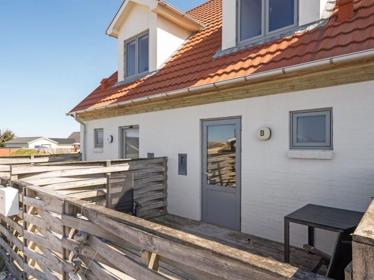 "Nermin" - 300m from the sea | Boeken bij Flickmyhouse