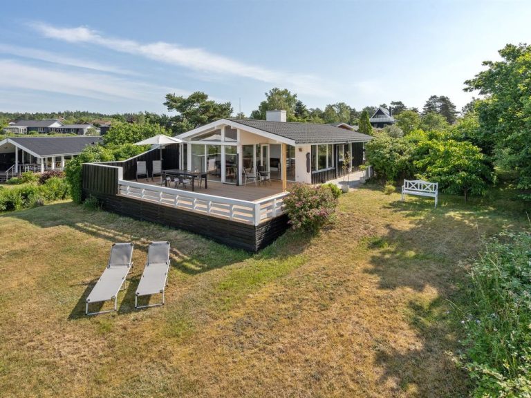 "Drine" - 700m from the sea | Boeken bij Flickmyhouse