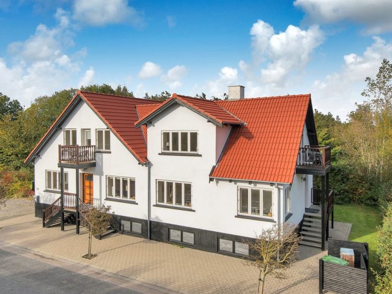 "Etta" - 957m from the sea | Boeken bij Flickmyhouse