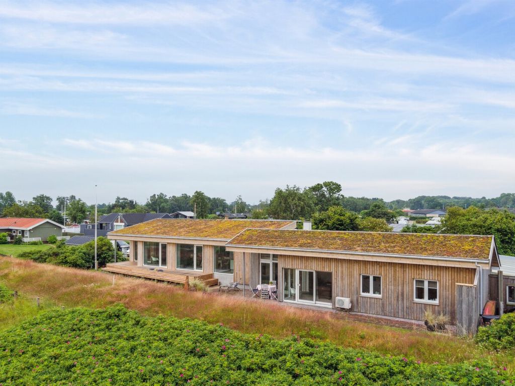 "Susana" - 50m from the sea | Boeken bij Flickmyhouse