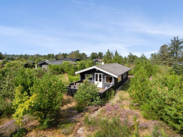 "Asmo" - 350m from the sea | Boeken bij Flickmyhouse