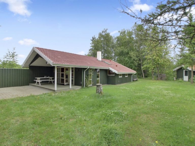 "Gerasim" - 400m from the sea | Boeken bij Flickmyhouse