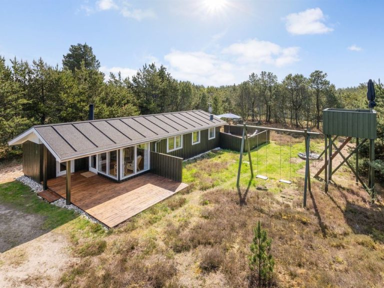 "Kristiina" - 300m from the sea | Boeken bij Flickmyhouse