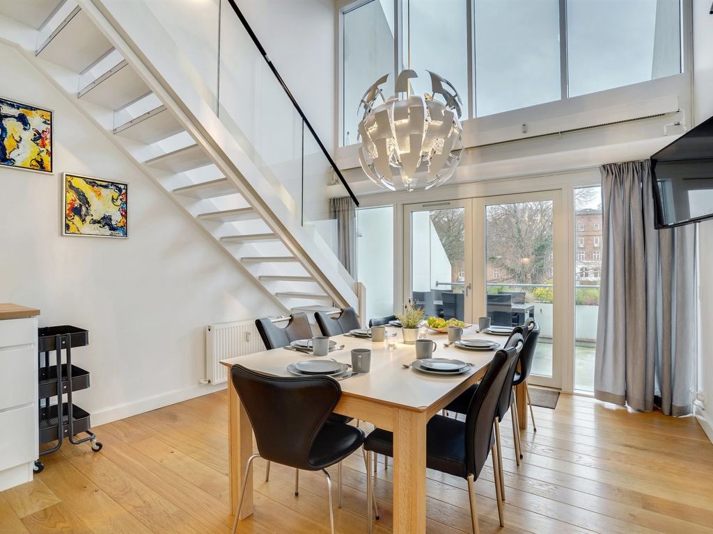 "Pekka" - 50m from the sea | Boeken bij Flickmyhouse