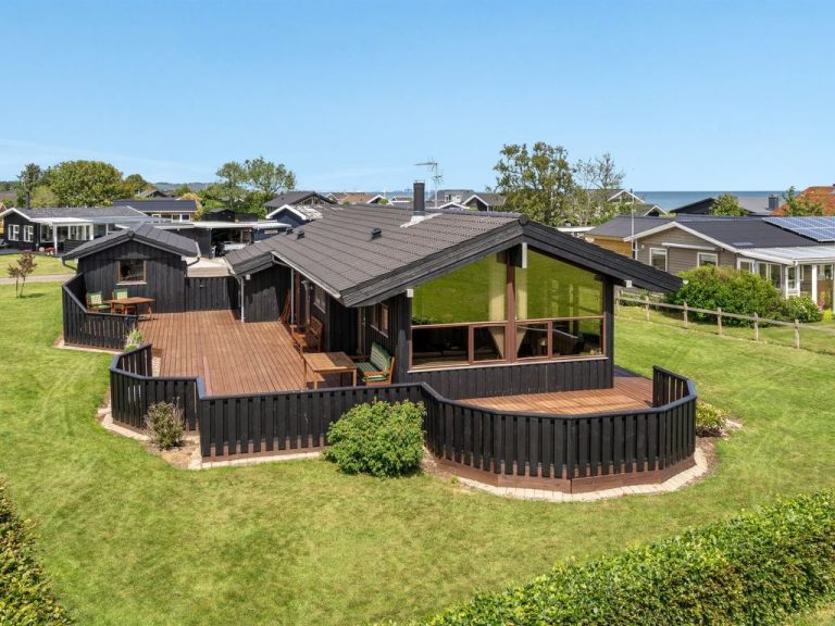 "Gyda" - 100m from the sea | Boeken bij Flickmyhouse