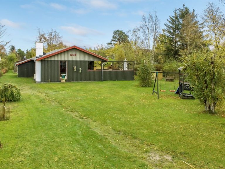 "Aima" - 400m from the sea | Boeken bij Flickmyhouse