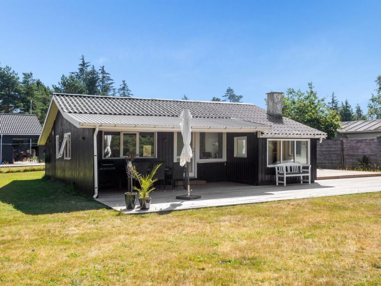 "Landolf" - 250m from the sea | Boeken bij Flickmyhouse