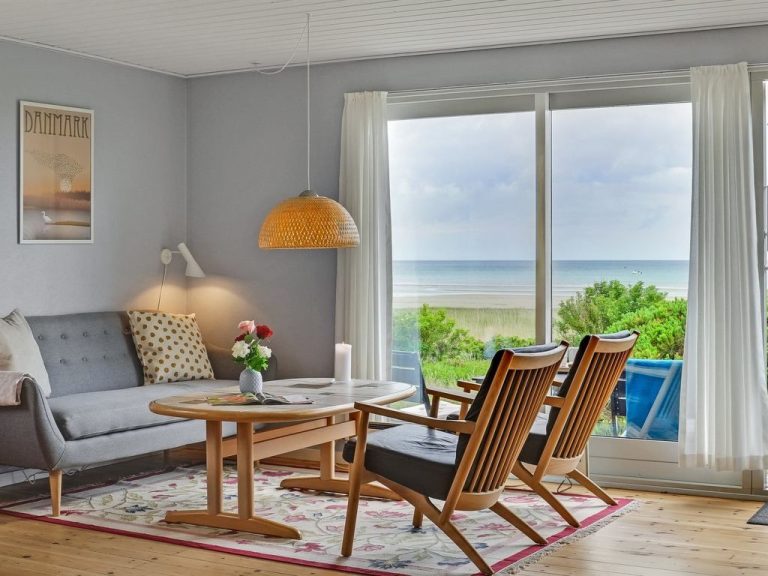 "Elpida" - 100m from the sea | Boeken bij Flickmyhouse