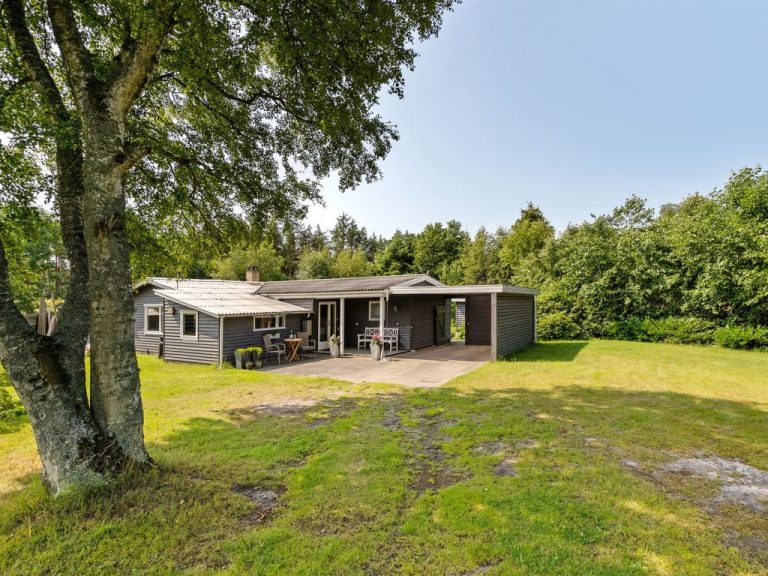 "Rudi" - 450m from the sea | Boeken bij Flickmyhouse