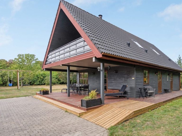 "Jorith" - 550m from the sea | Boeken bij Flickmyhouse