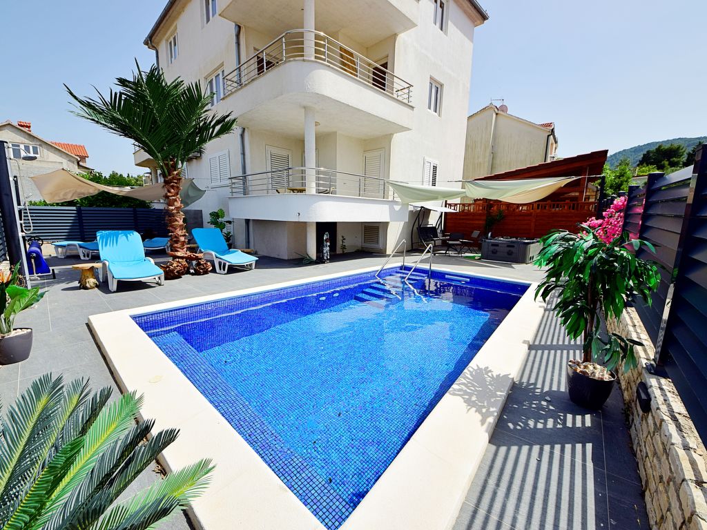 Mirroni | Boeken bij Flickmyhouse