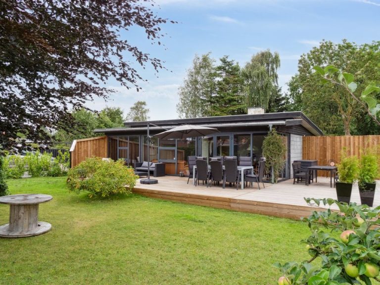 "Joseline" - 150m from the sea | Boeken bij Flickmyhouse