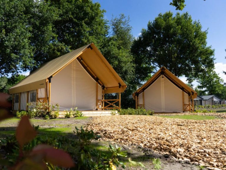 Glampingtent Kiezel Lodge 4 | Boeken bij Flickmyhouse