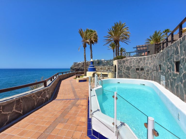 Roca del Mar | Boeken bij Flickmyhouse