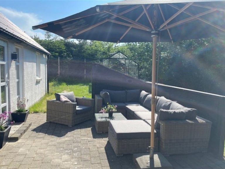 "Nara" - 500m from the sea | Boeken bij Flickmyhouse