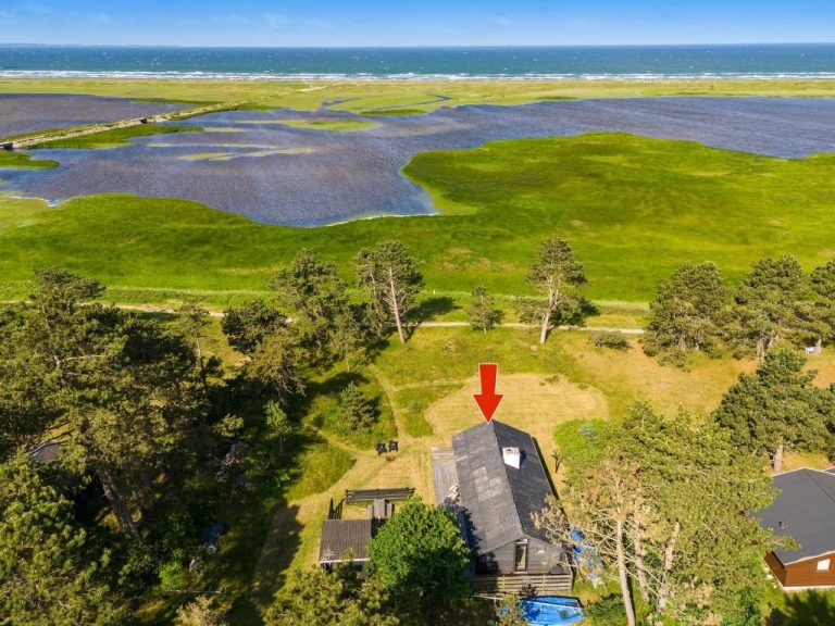 "Felis" - 575m from the sea | Boeken bij Flickmyhouse