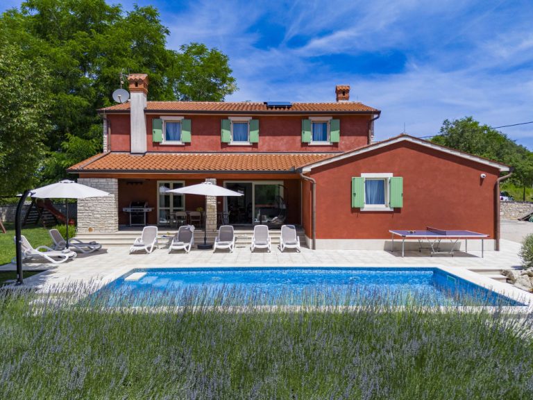 Villa Wruss | Boeken bij Flickmyhouse