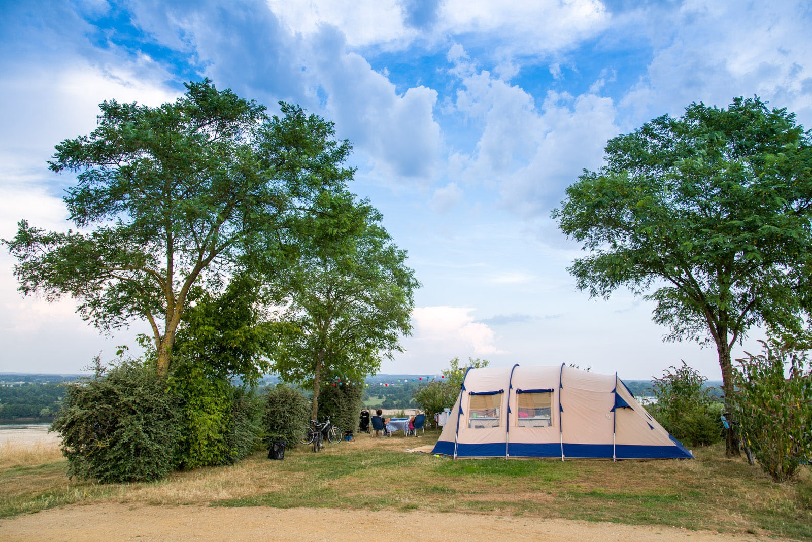 Camping Huttopia Saumur | Reserveren bij Flickmyhouse