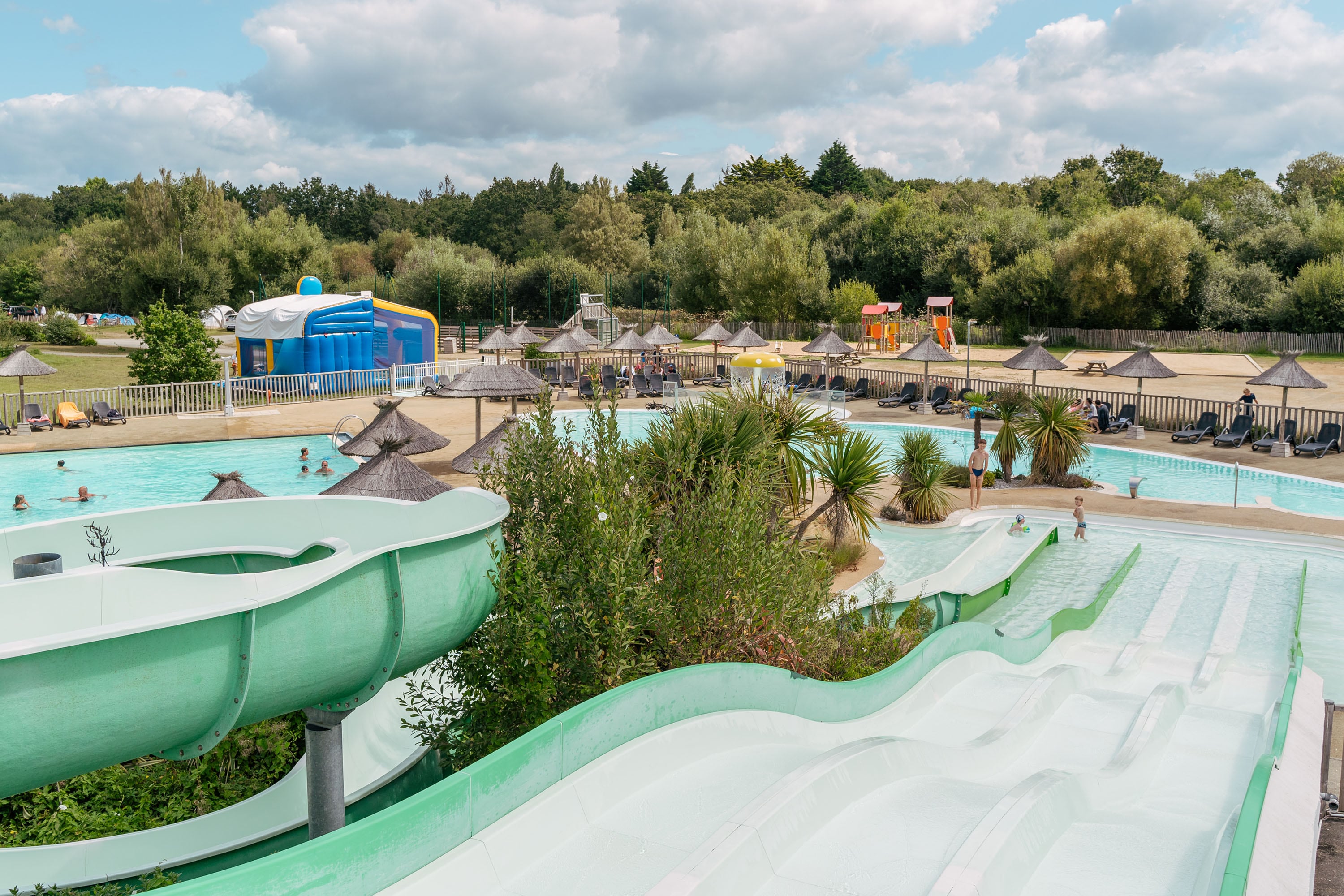 Flower Camping Le Vorlen | Reserveren bij Flickmyhouse