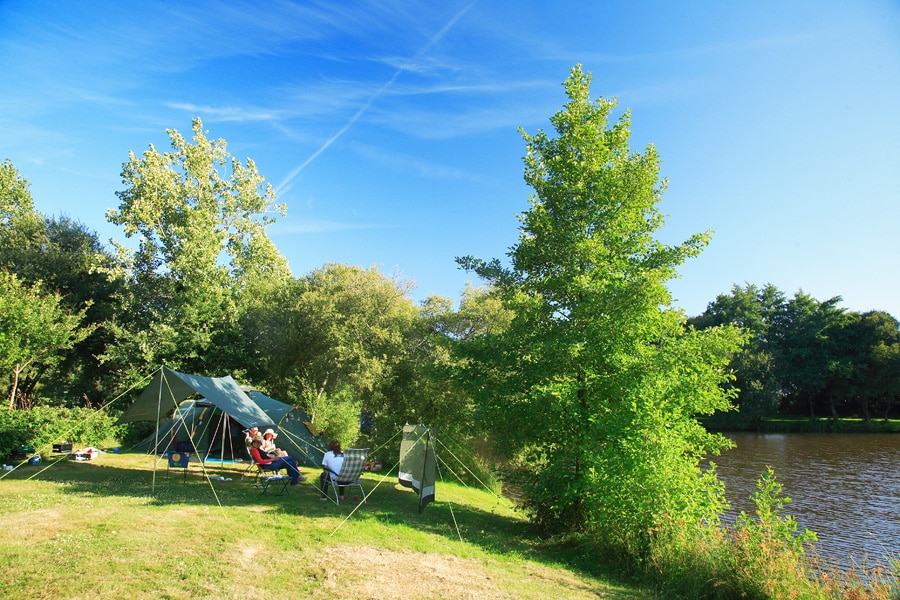 Camping Le Deffay | Reserveren bij Flickmyhouse