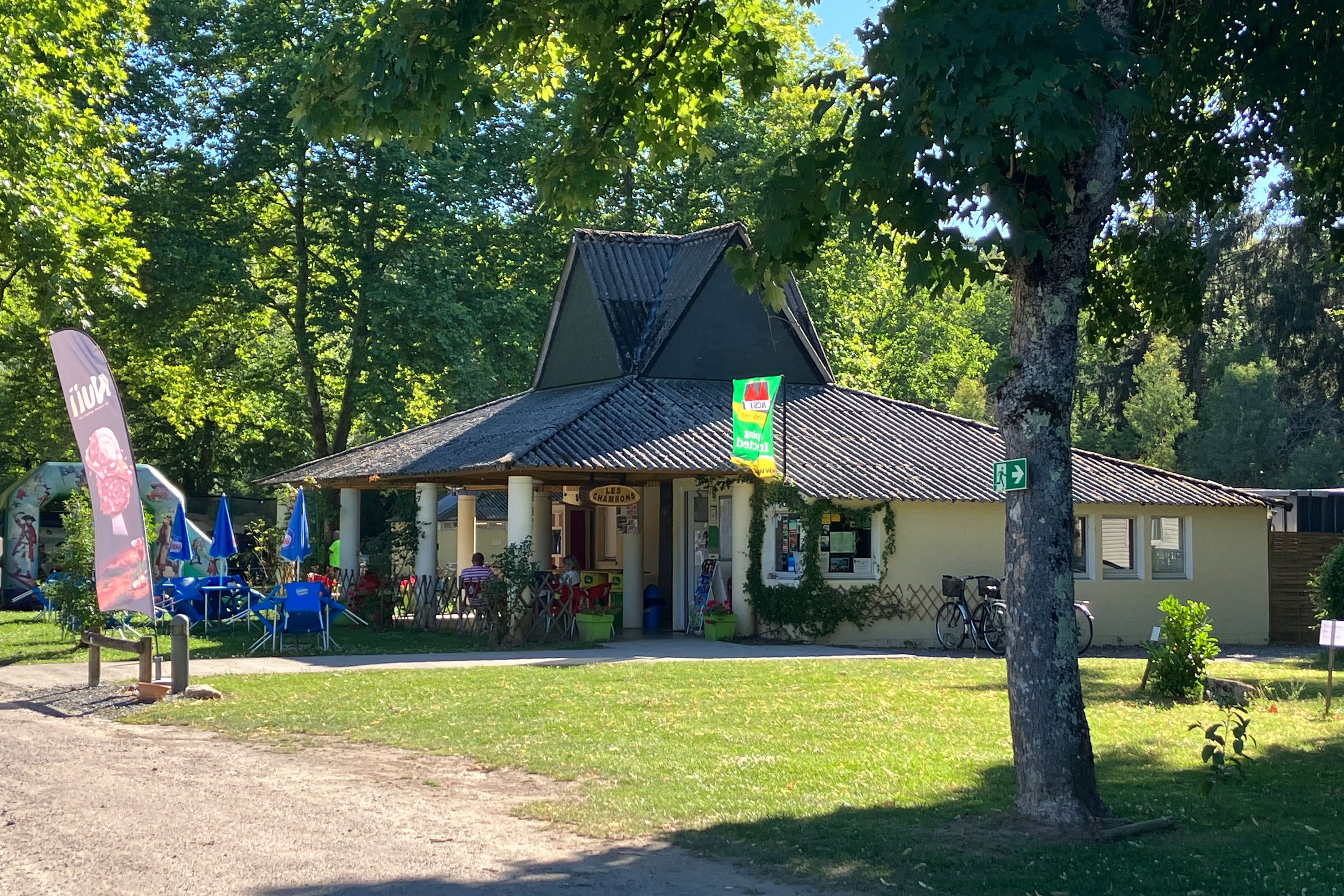 Camping Les Chambons | Reserveren bij Flickmyhouse