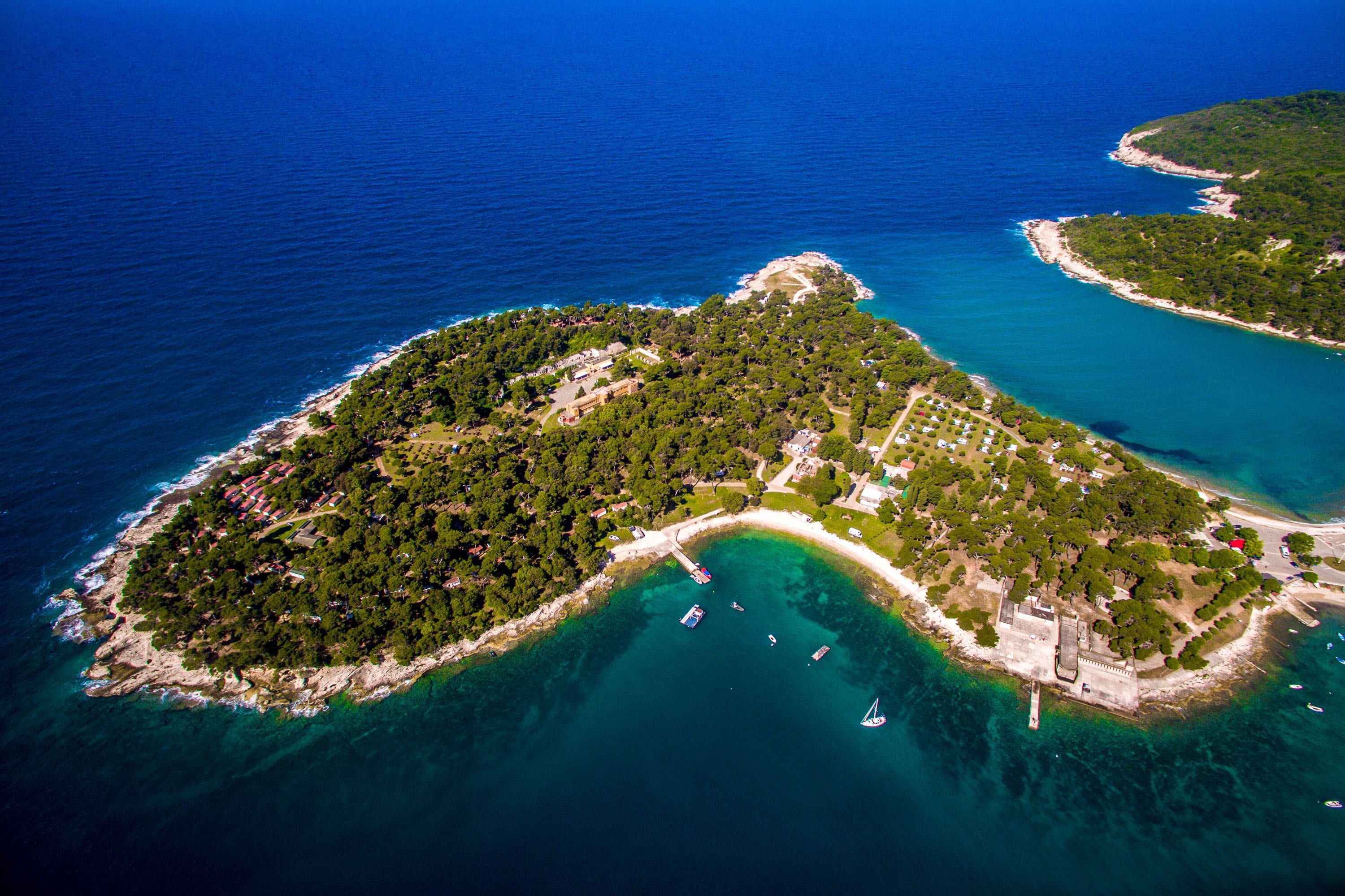 Arena Stoja Campsite | Reserveren bij Flickmyhouse