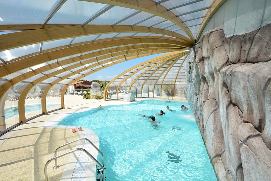 Camping Helios | Reserveren bij Flickmyhouse