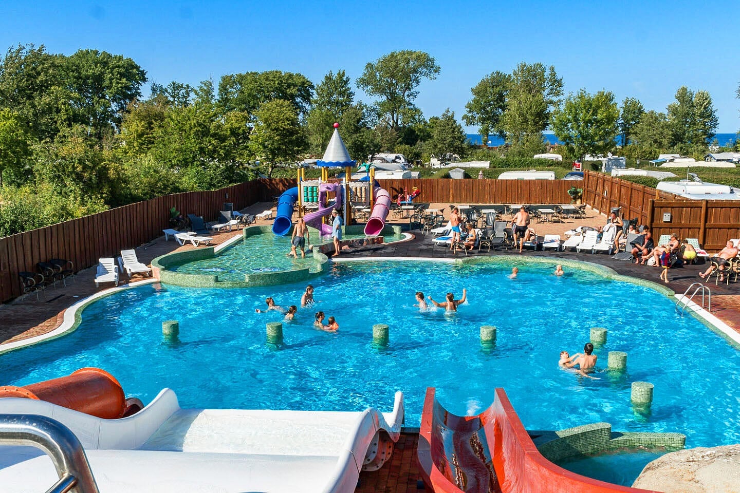 First Camp Hasmark Strand - Fyn | Reserveren bij Flickmyhouse