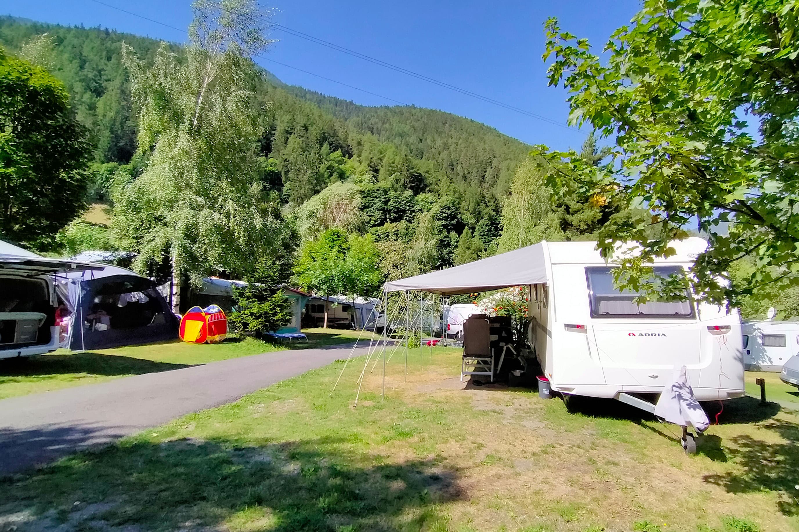 Camping Tunnel International | Reserveren bij Flickmyhouse