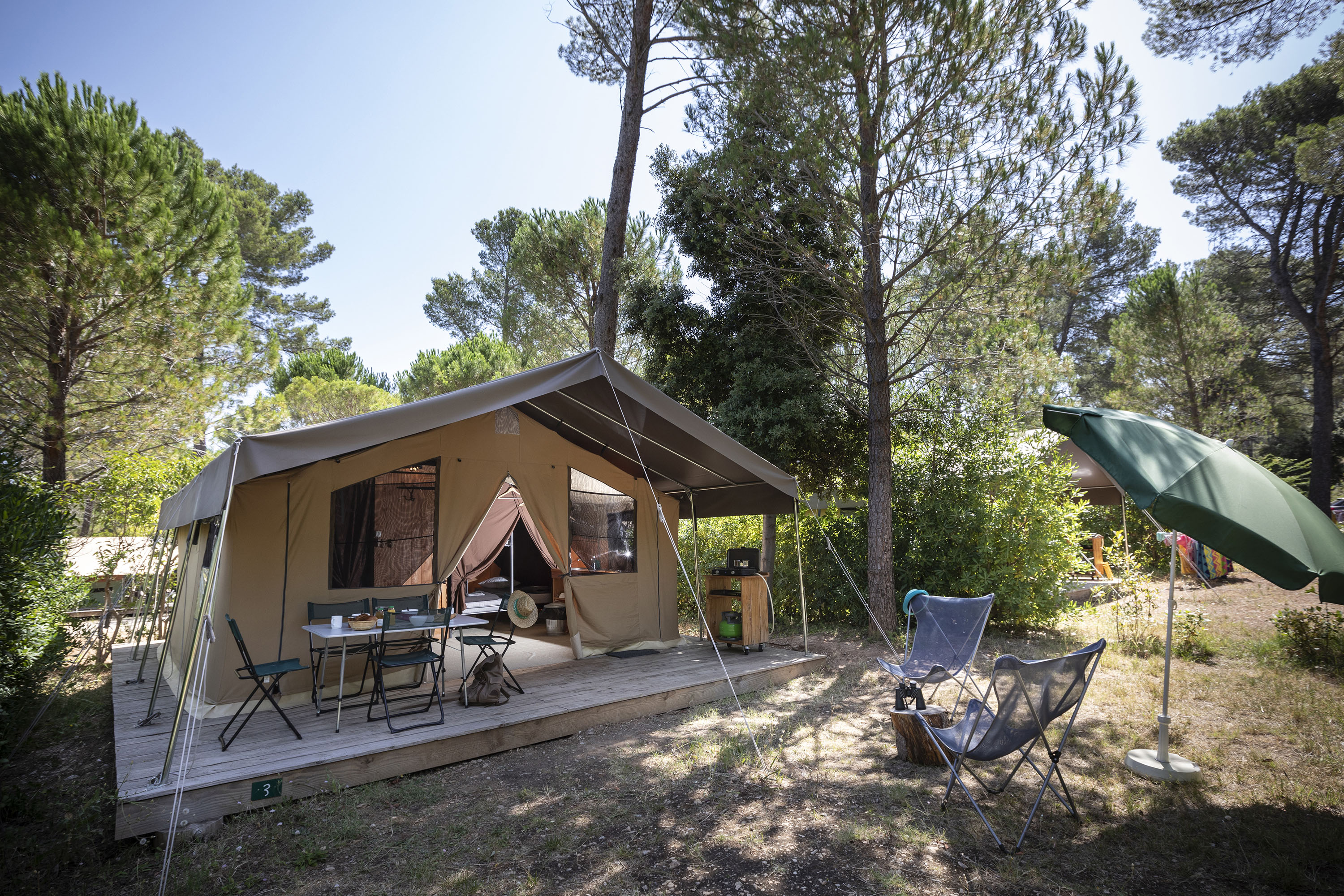 Camping Huttopia Fontvieille | Reserveren bij Flickmyhouse