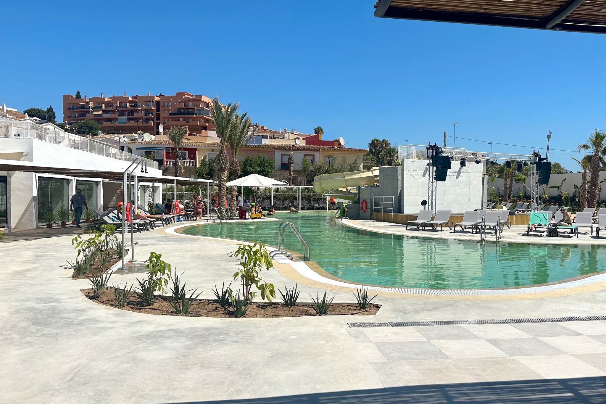 Costa del Sol Glamping Village | Reserveren bij Flickmyhouse