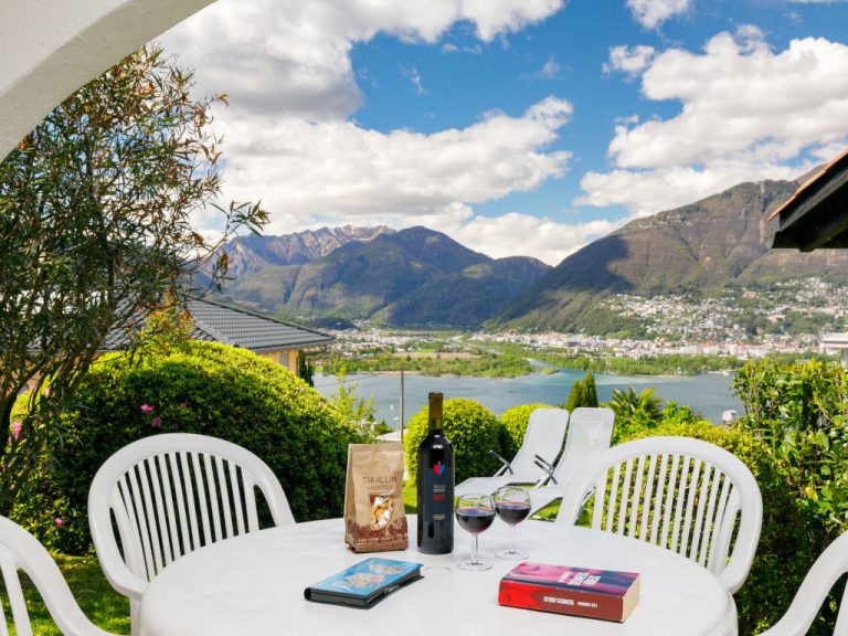 Residence Miralago Apt. C23 | Boeken bij Flickmyhouse