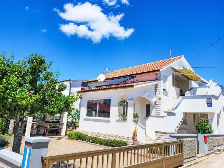 Mira | Boeken bij Flickmyhouse