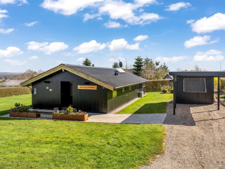 "Ofrath" - 350m to the inlet | Boeken bij Flickmyhouse