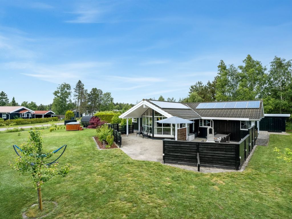 "Birette" - 900m from the sea | Boeken bij Flickmyhouse