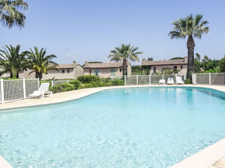 Les Parcs de Gassin | Boeken bij Flickmyhouse