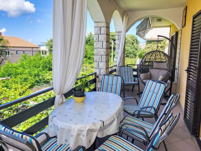 Ana | Boeken bij Flickmyhouse