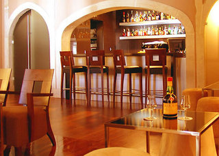 LiggingDit hotel ligt op circa 200 meter van het stadscentrum van Lousã. Restaurants