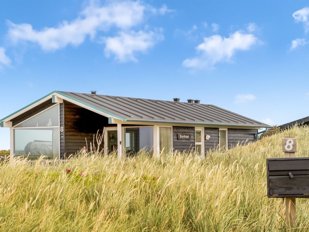 "Zina" - 50m from the sea | Boeken bij Flickmyhouse