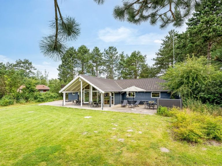 "Dorde" - 600m from the sea | Boeken bij Flickmyhouse