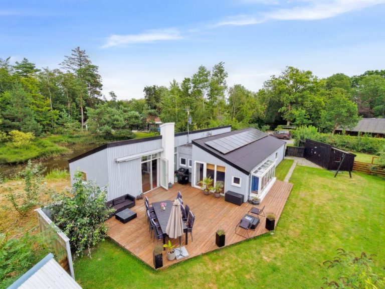 "Maritha" - 400m from the sea | Boeken bij Flickmyhouse