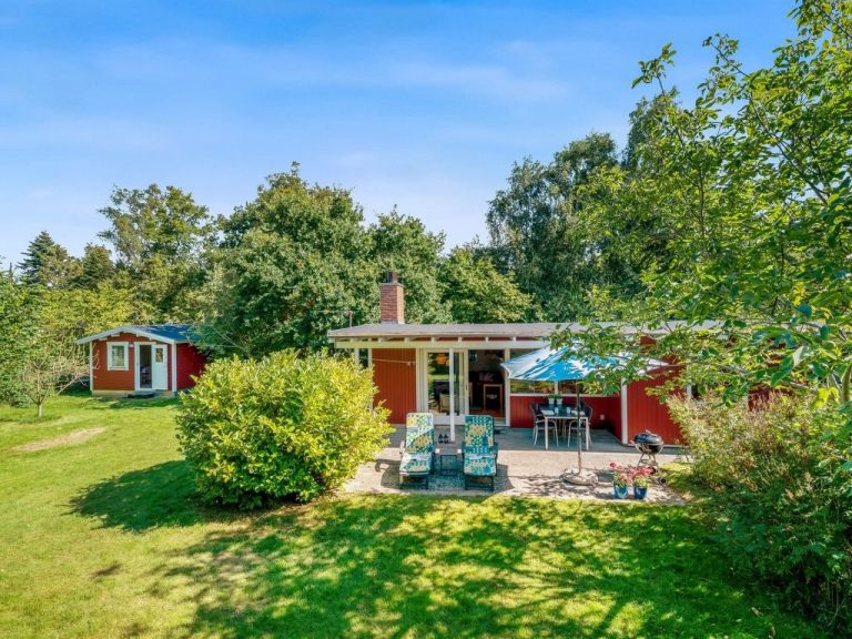 "Elkea" - 150m from the sea | Boeken bij Flickmyhouse