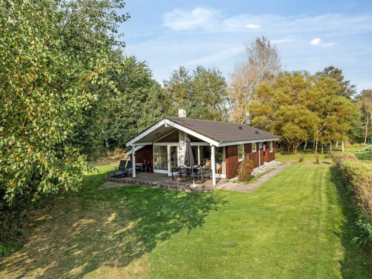 "Thala" - 35m from the sea | Boeken bij Flickmyhouse