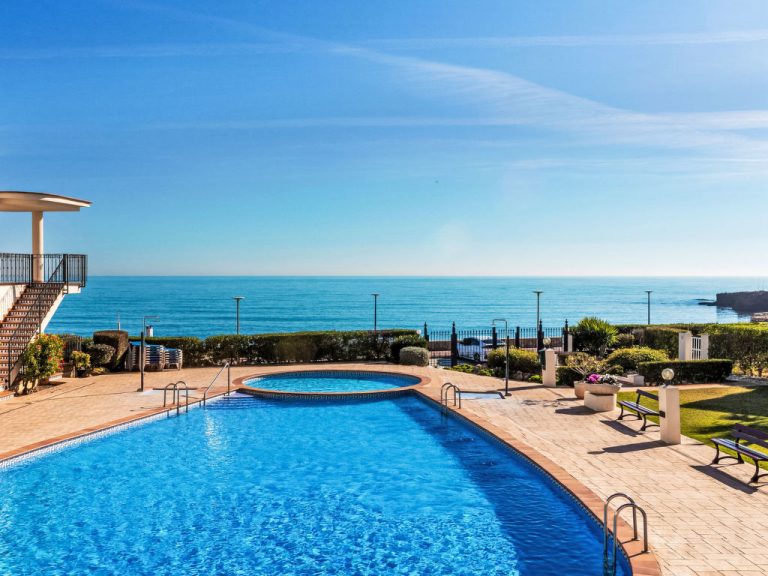 Cala Gonzalez | Boeken bij Flickmyhouse