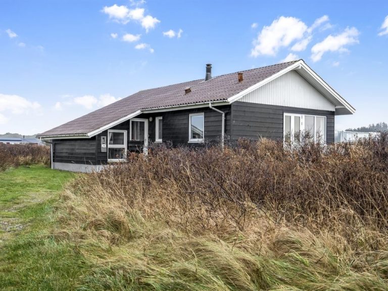 "Nilia" - 250m from the sea | Boeken bij Flickmyhouse