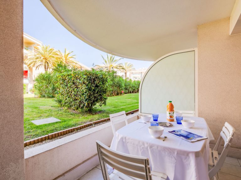 Le Cesarée | Boeken bij Flickmyhouse