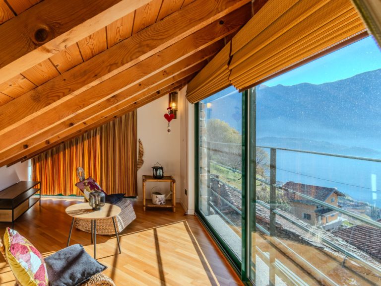 Tzoffhaus | Boeken bij Flickmyhouse