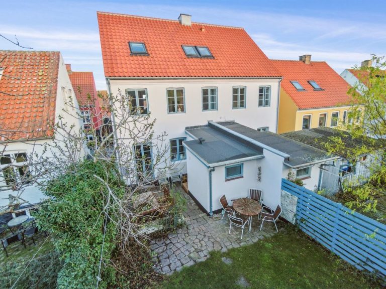 "Armelle" - 130m from the sea | Boeken bij Flickmyhouse