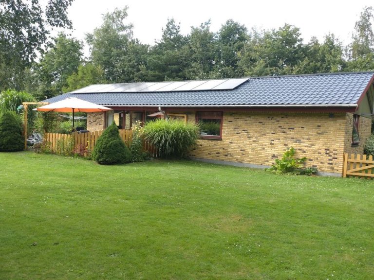 "Kasper" - 700m from the sea | Boeken bij Flickmyhouse